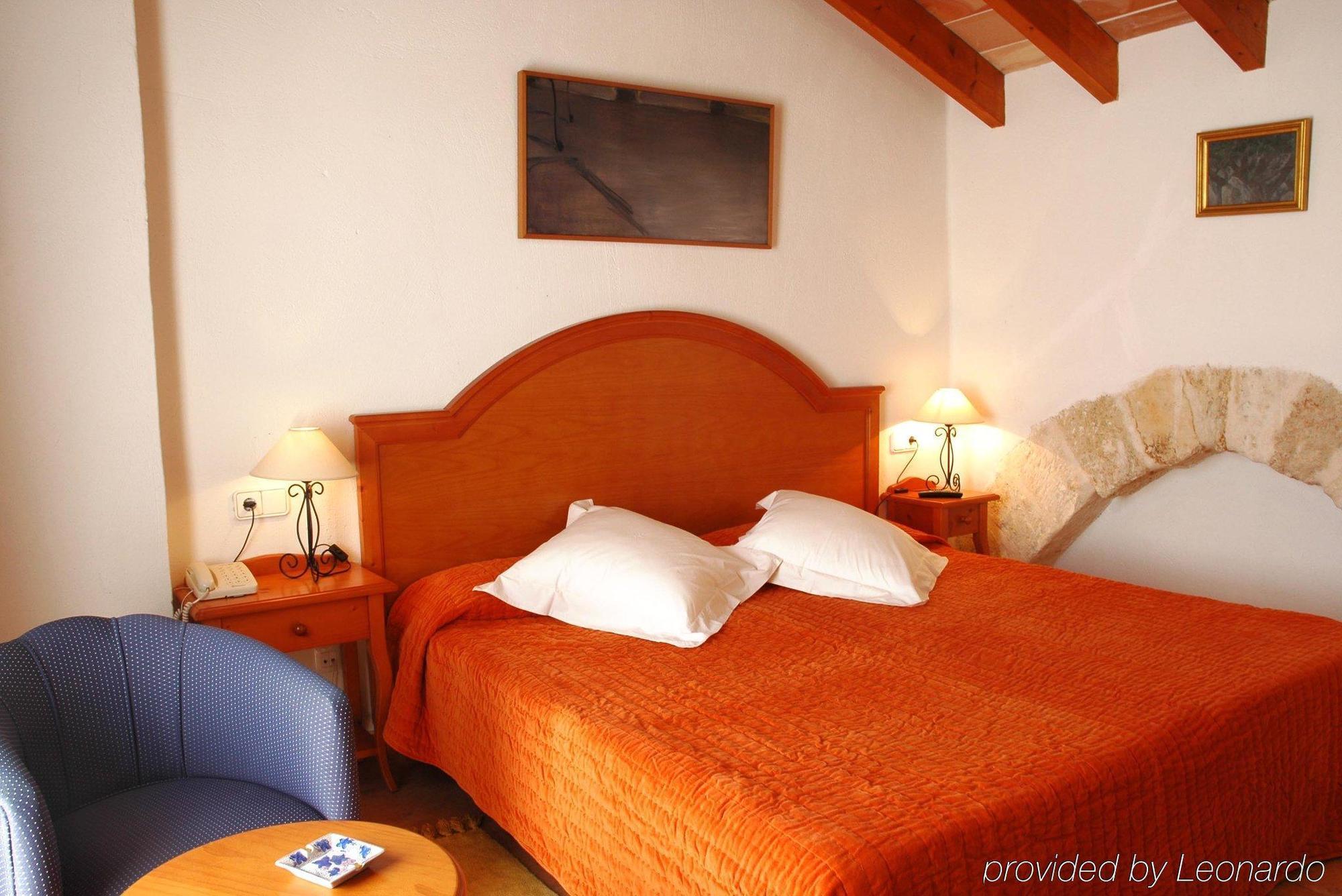 "Son Cleda" House Boutique, Adults Only Hotell Sineu  Rum bild